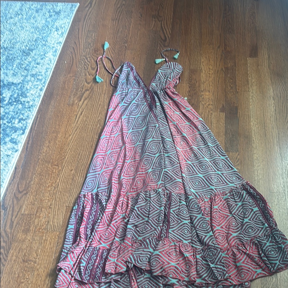 Elegant Geometric Patterned Dress